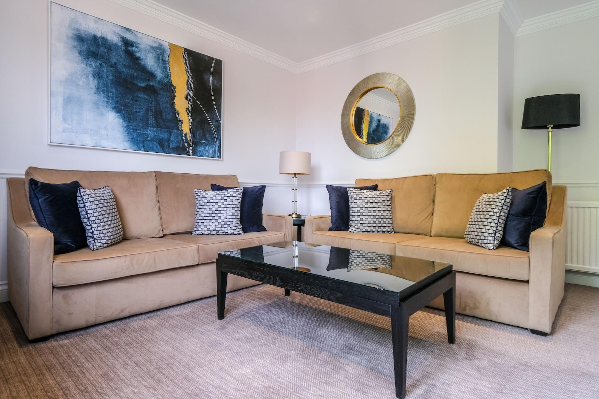 Collingham Con Servicio Apartahotel