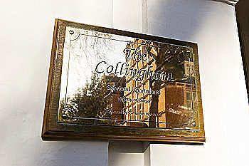 Apartahotel Collingham Con Servicio